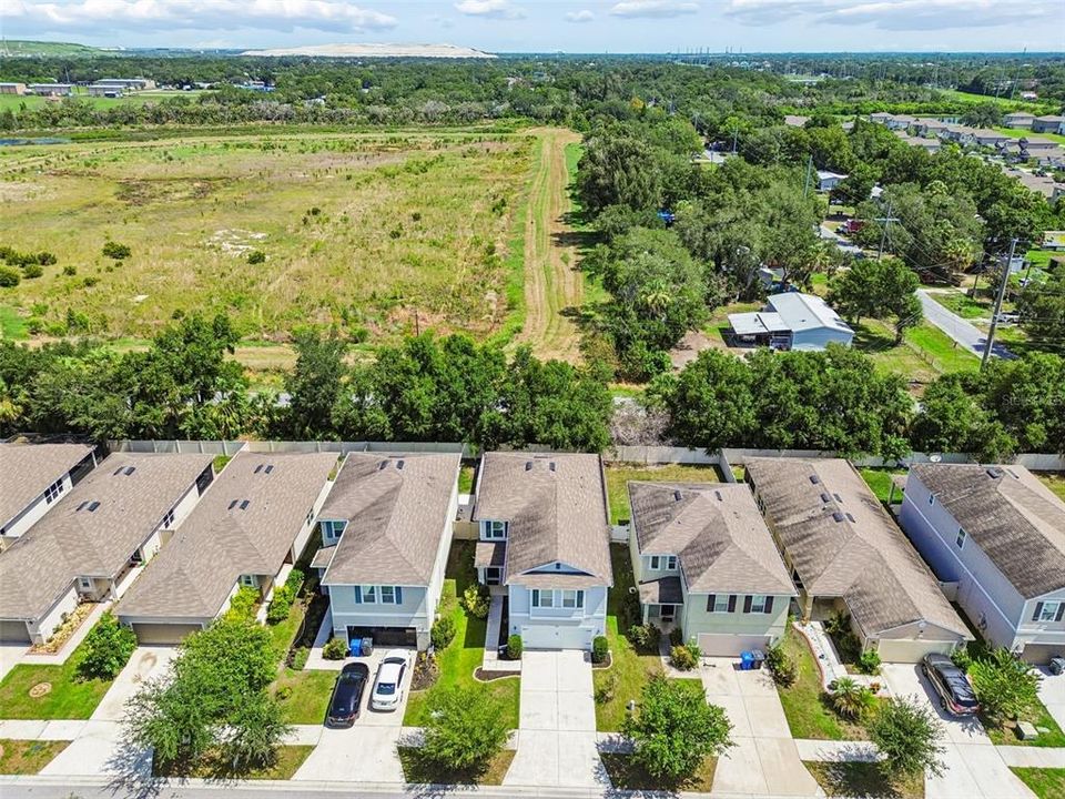 На продажу: $355,000 (4 спален, 2 ванн, 2600 Квадратных фут)