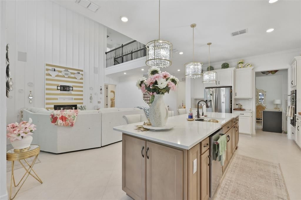 For Sale: $835,000 (5 beds, 5 baths, 4281 Square Feet)