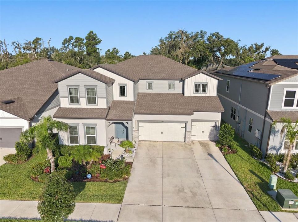 For Sale: $835,000 (5 beds, 5 baths, 4281 Square Feet)