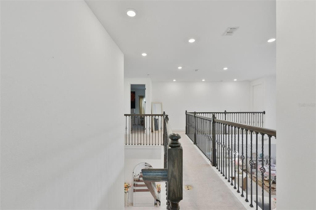 For Sale: $835,000 (5 beds, 5 baths, 4281 Square Feet)