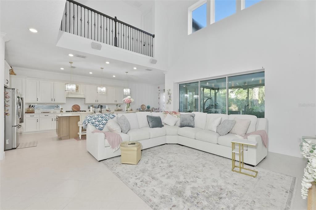 For Sale: $835,000 (5 beds, 5 baths, 4281 Square Feet)