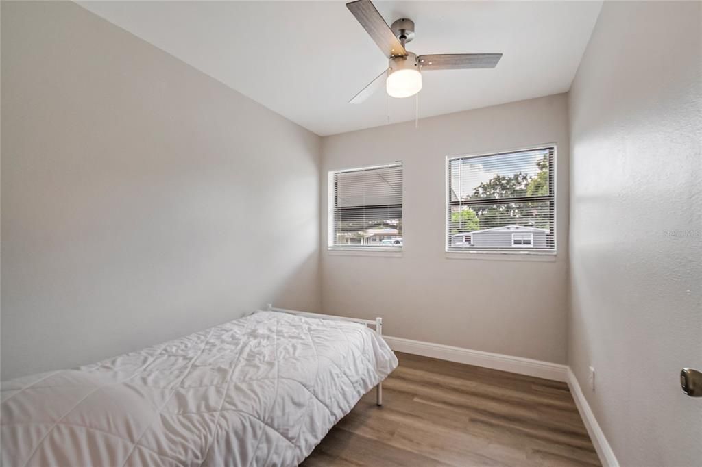 В аренду: $1,800 (3 спален, 1 ванн, 858 Квадратных фут)