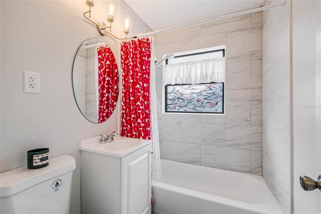 В аренду: $1,800 (3 спален, 1 ванн, 858 Квадратных фут)