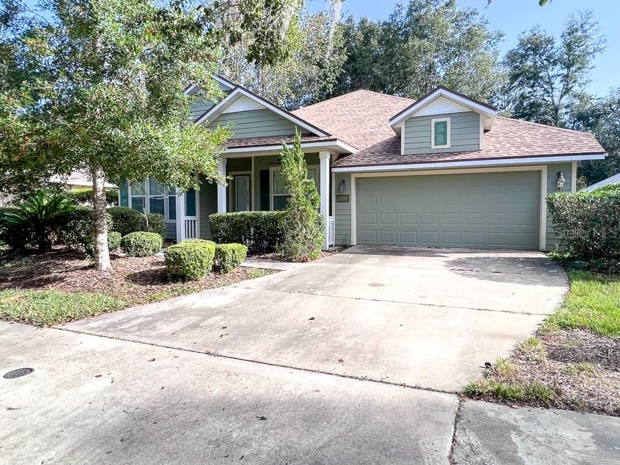For Rent: $2,825 (4 beds, 3 baths, 2351 Square Feet)