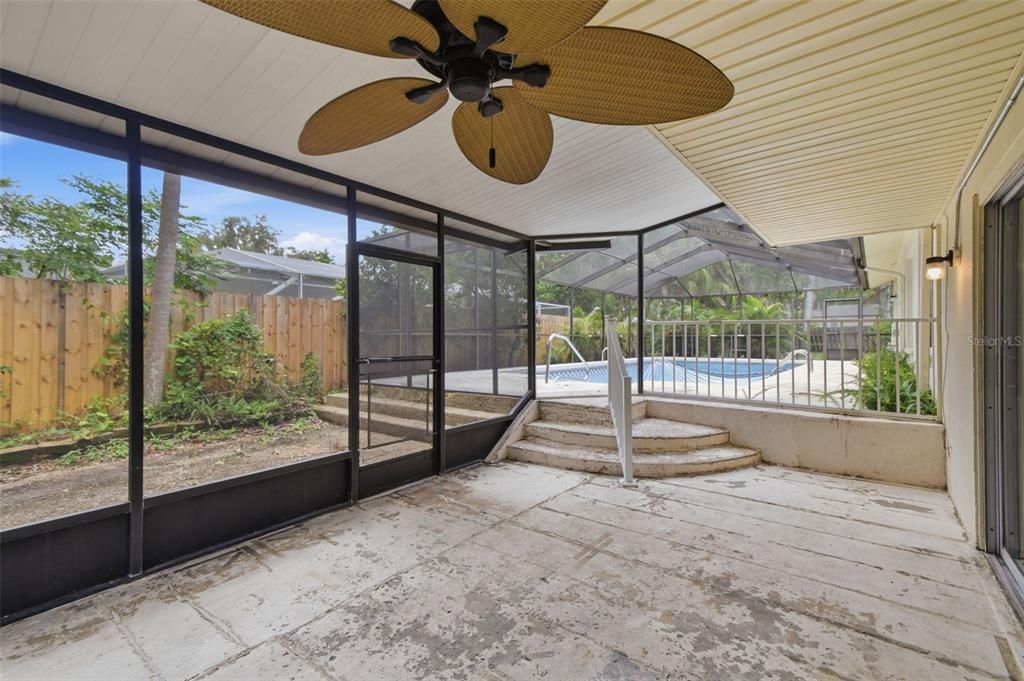 En Venta: $494,999 (4 camas, 3 baños, 1735 Pies cuadrados)