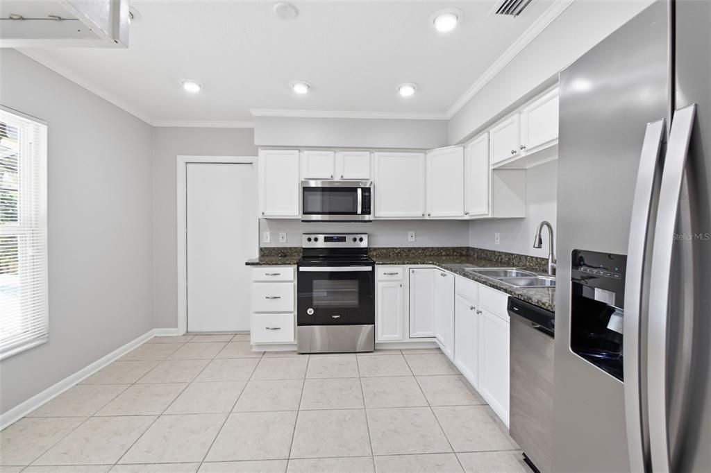 En Venta: $494,999 (4 camas, 3 baños, 1735 Pies cuadrados)