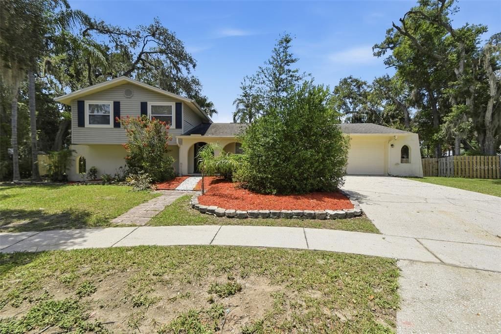 En Venta: $494,999 (4 camas, 3 baños, 1735 Pies cuadrados)