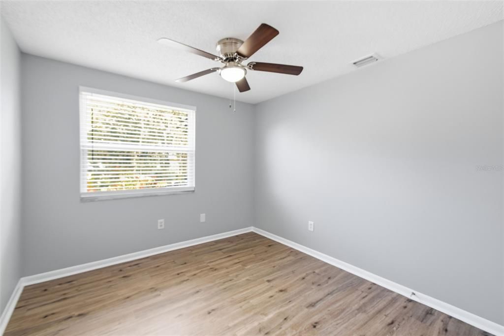 En Venta: $494,999 (4 camas, 3 baños, 1735 Pies cuadrados)