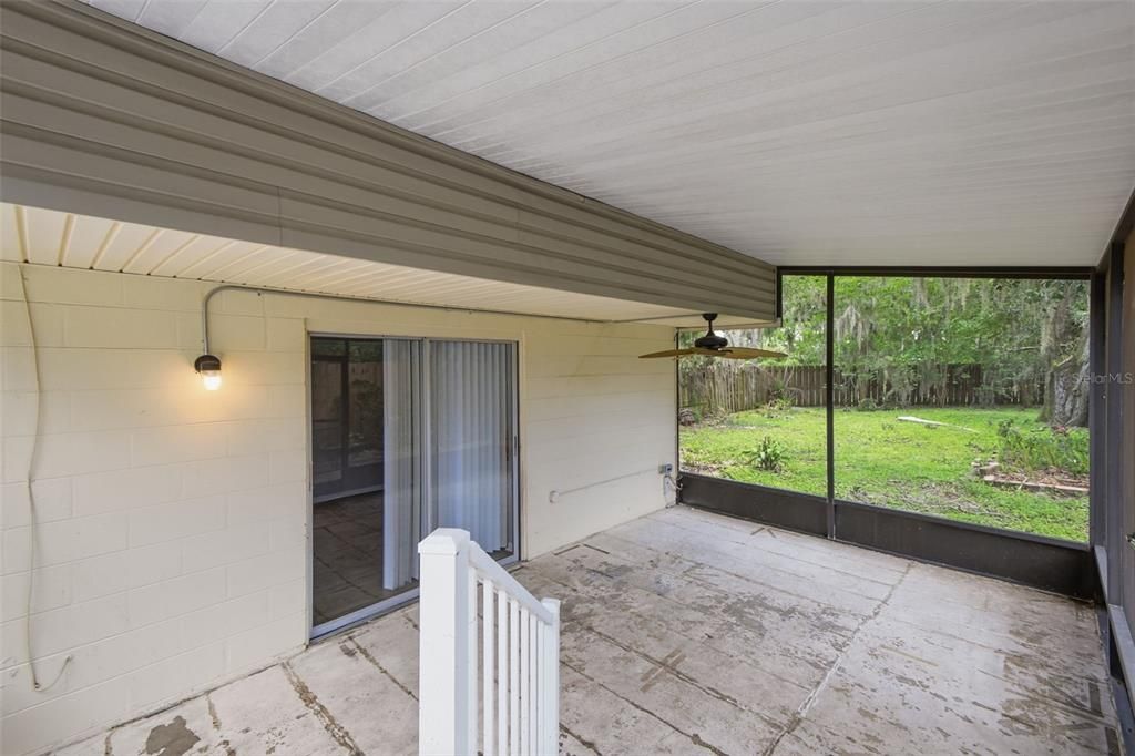 En Venta: $494,999 (4 camas, 3 baños, 1735 Pies cuadrados)