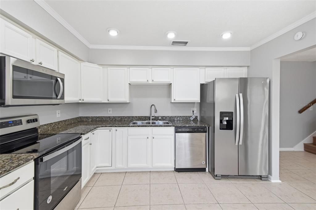 En Venta: $494,999 (4 camas, 3 baños, 1735 Pies cuadrados)
