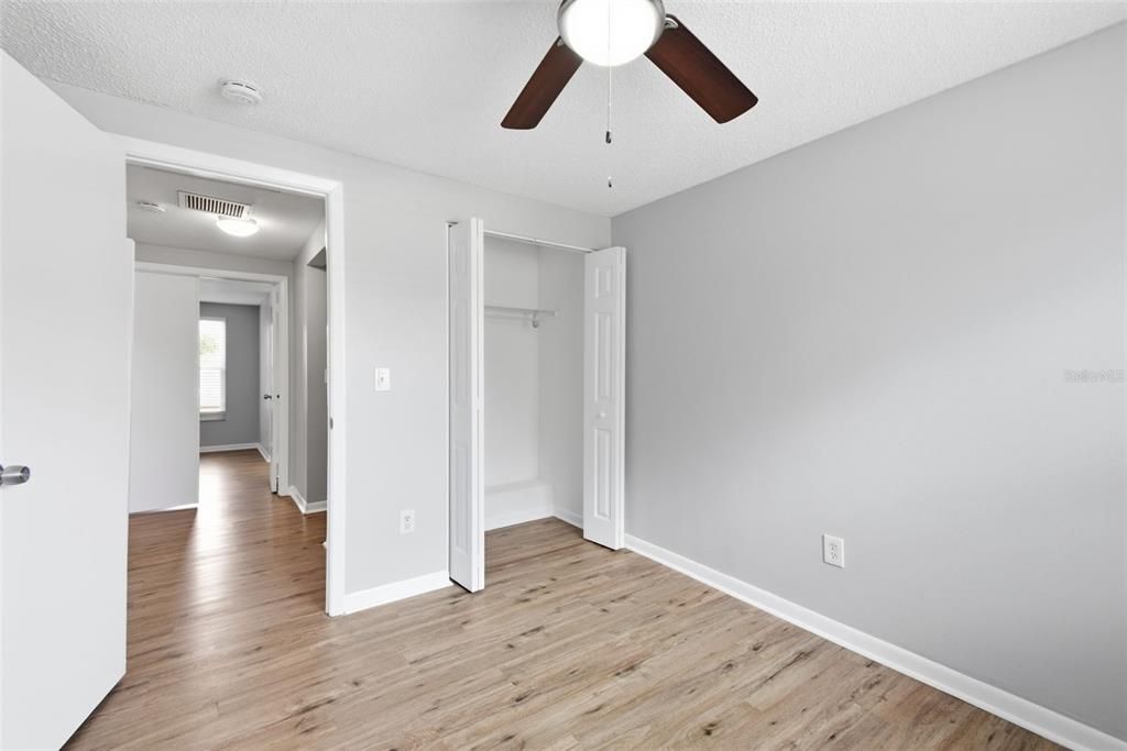 En Venta: $494,999 (4 camas, 3 baños, 1735 Pies cuadrados)