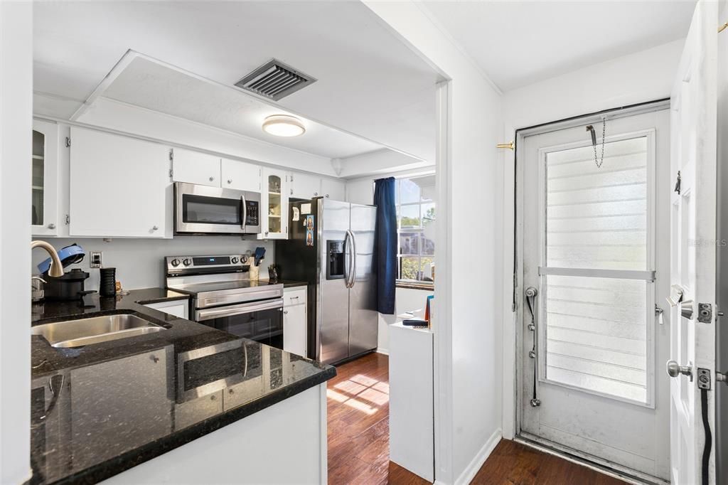 En Venta: $119,000 (2 camas, 2 baños, 888 Pies cuadrados)