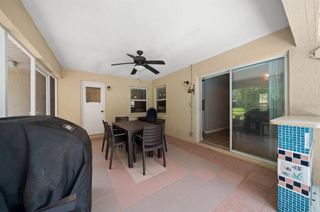 En Venta: $470,000 (3 camas, 2 baños, 1934 Pies cuadrados)