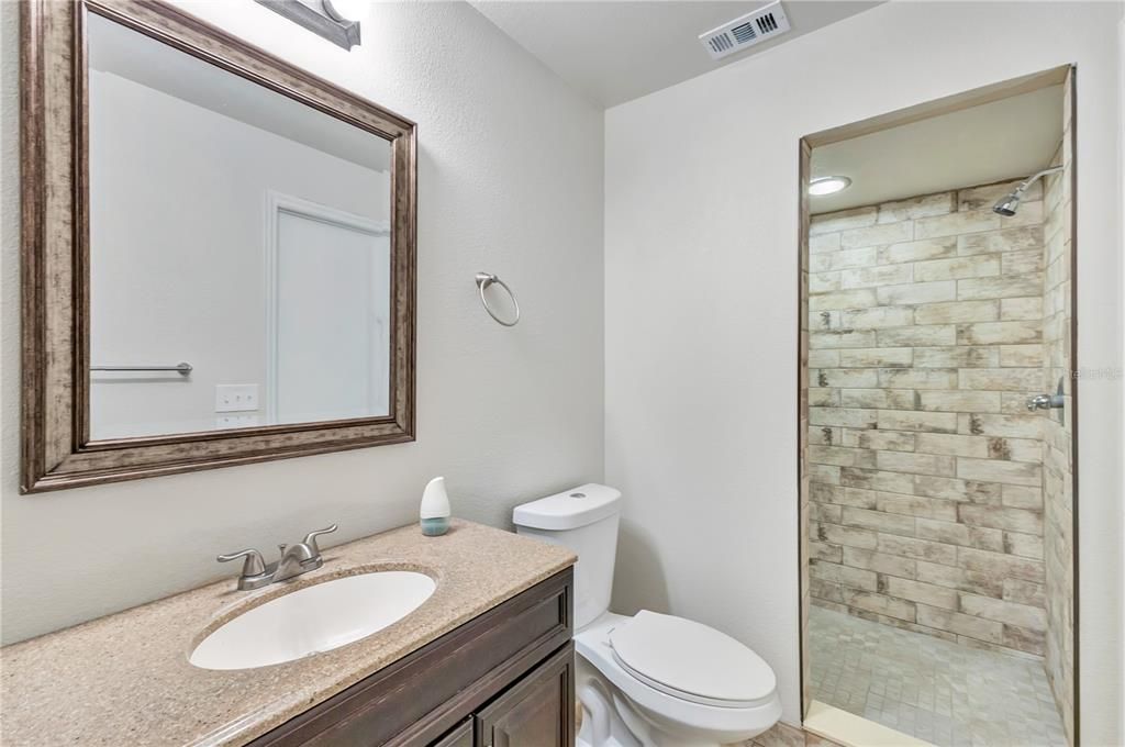 En Venta: $349,900 (3 camas, 2 baños, 1597 Pies cuadrados)