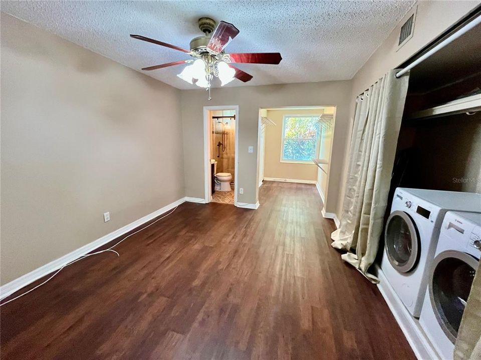 En Venta: $220,000 (2 camas, 2 baños, 1100 Pies cuadrados)