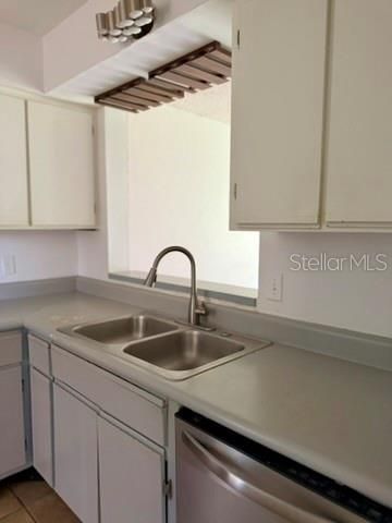 В аренду: $1,750 (2 спален, 2 ванн, 1000 Квадратных фут)