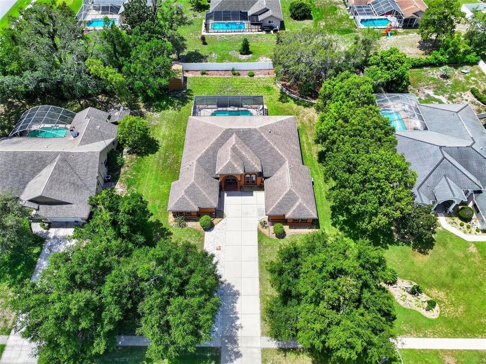 En Venta: $585,000 (3 camas, 2 baños, 2472 Pies cuadrados)