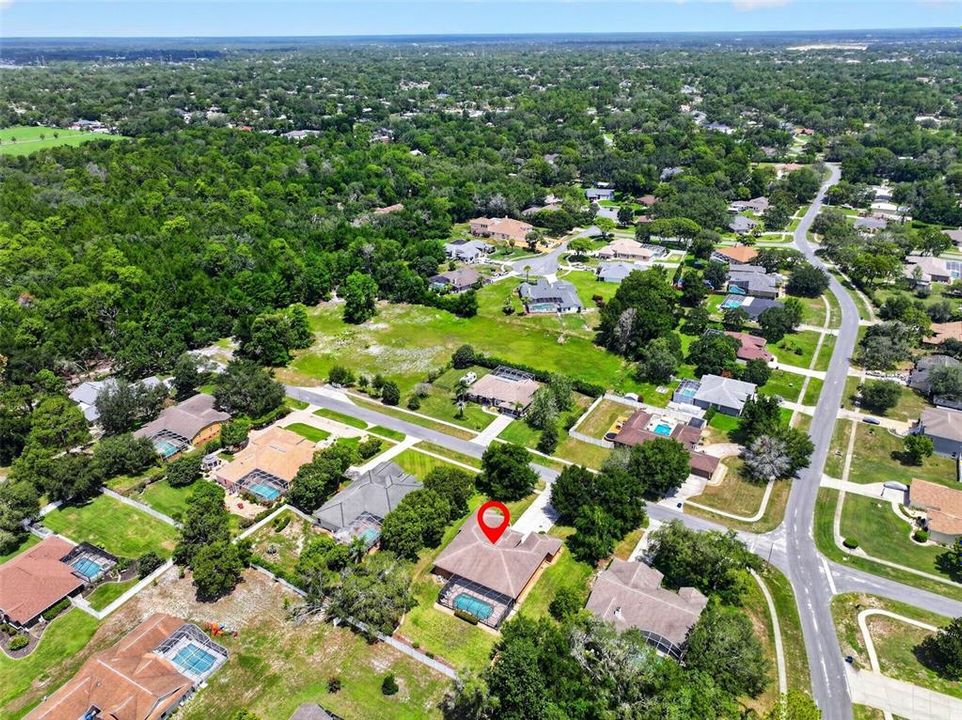 En Venta: $585,000 (3 camas, 2 baños, 2472 Pies cuadrados)