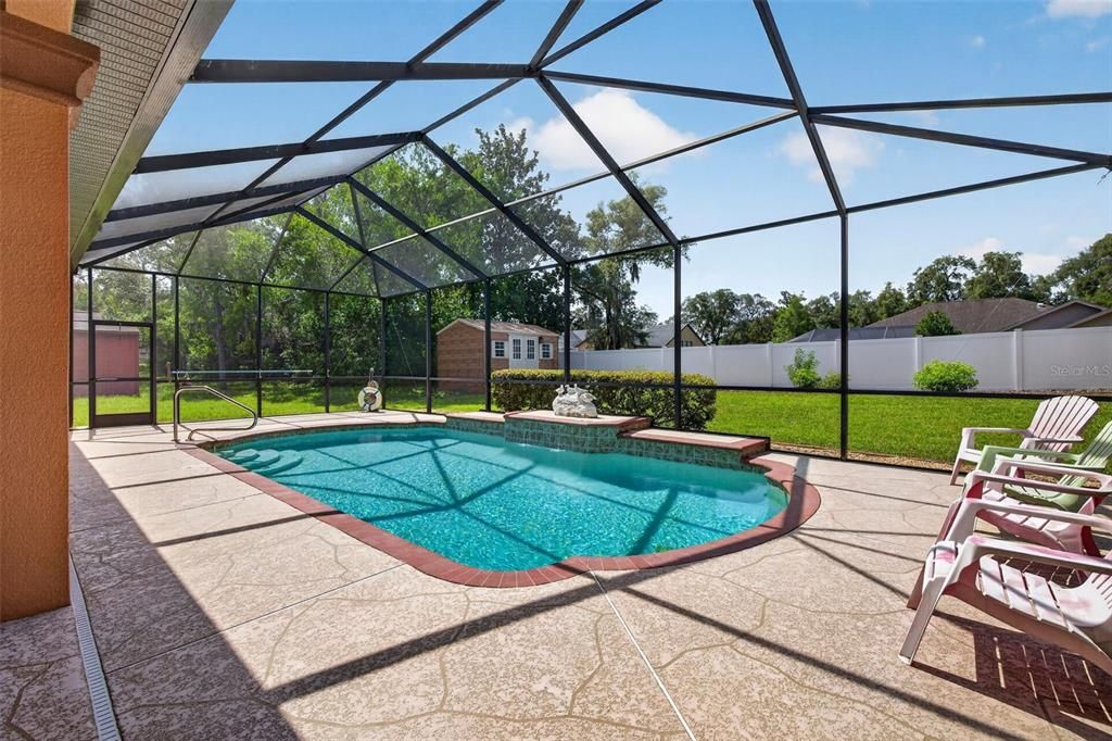 En Venta: $585,000 (3 camas, 2 baños, 2472 Pies cuadrados)