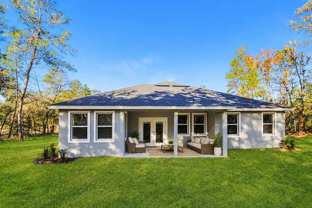 На продажу: $334,900 (4 спален, 2 ванн, 1924 Квадратных фут)