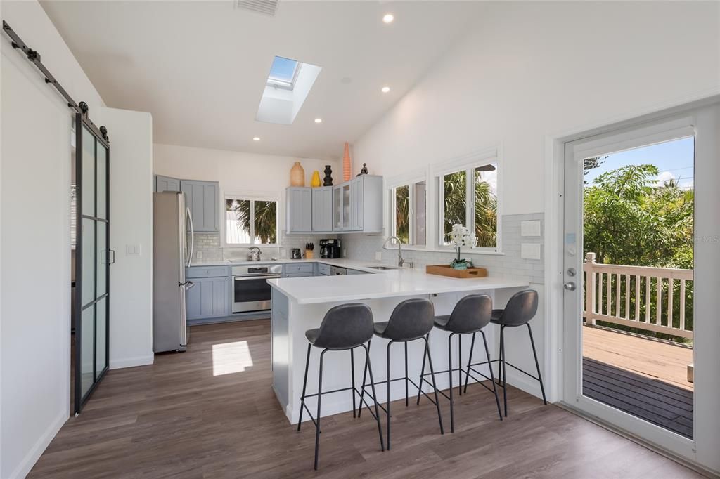 En Venta: $2,495,000 (4 camas, 3 baños, 2153 Pies cuadrados)