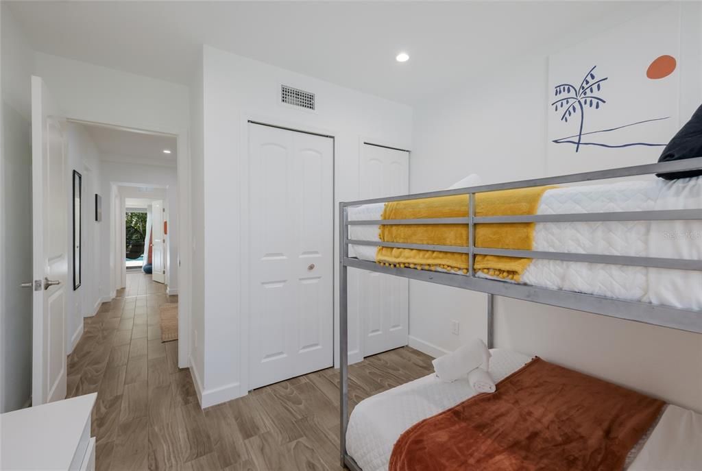 En Venta: $2,495,000 (4 camas, 3 baños, 2153 Pies cuadrados)