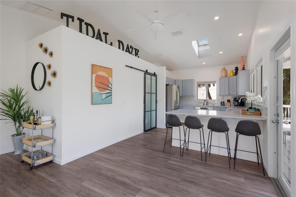En Venta: $2,495,000 (4 camas, 3 baños, 2153 Pies cuadrados)