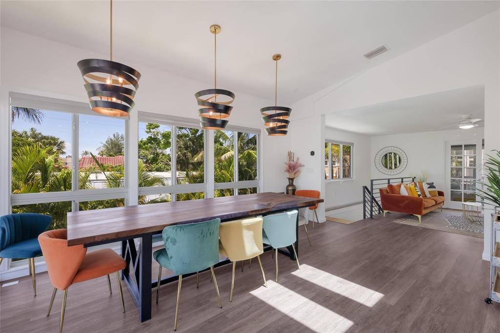 En Venta: $2,495,000 (4 camas, 3 baños, 2153 Pies cuadrados)