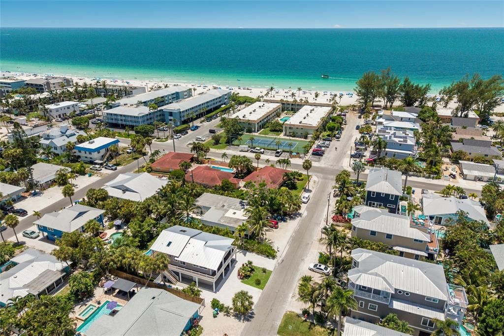 En Venta: $2,495,000 (4 camas, 3 baños, 2153 Pies cuadrados)