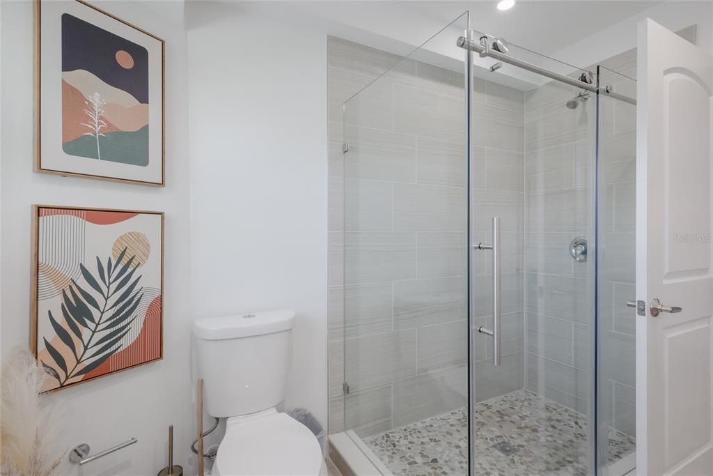 En Venta: $2,495,000 (4 camas, 3 baños, 2153 Pies cuadrados)