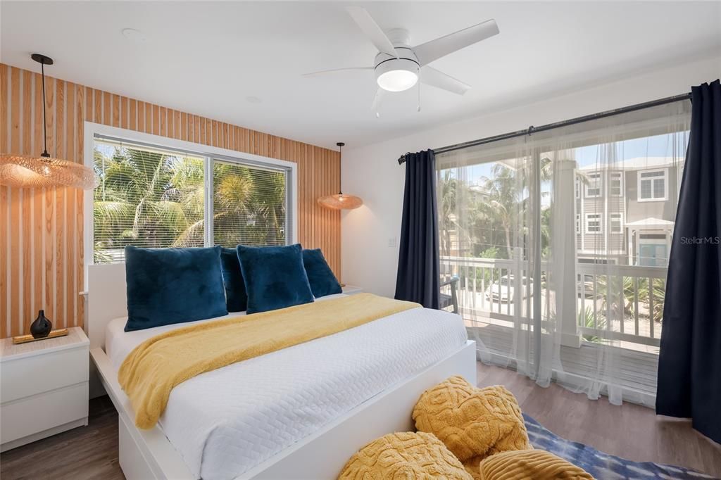 En Venta: $2,495,000 (4 camas, 3 baños, 2153 Pies cuadrados)