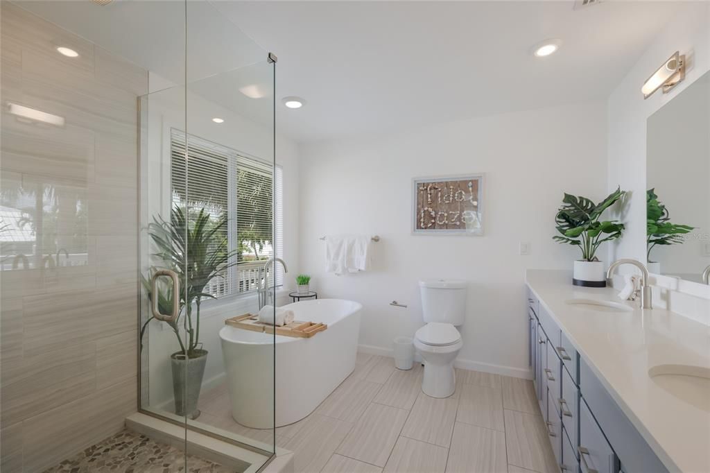 En Venta: $2,495,000 (4 camas, 3 baños, 2153 Pies cuadrados)