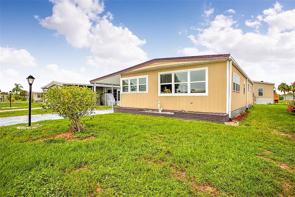 На продажу: $125,000 (2 спален, 2 ванн, 1200 Квадратных фут)