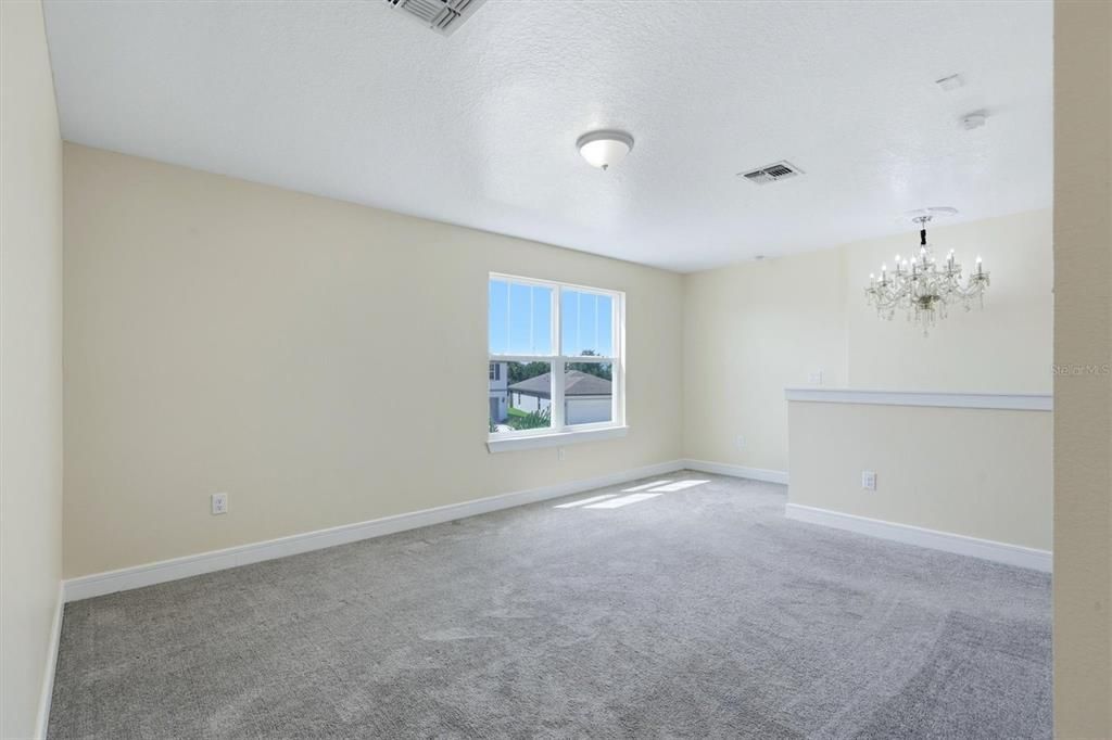 For Rent: $2,900 (4 beds, 3 baths, 2205 Square Feet)