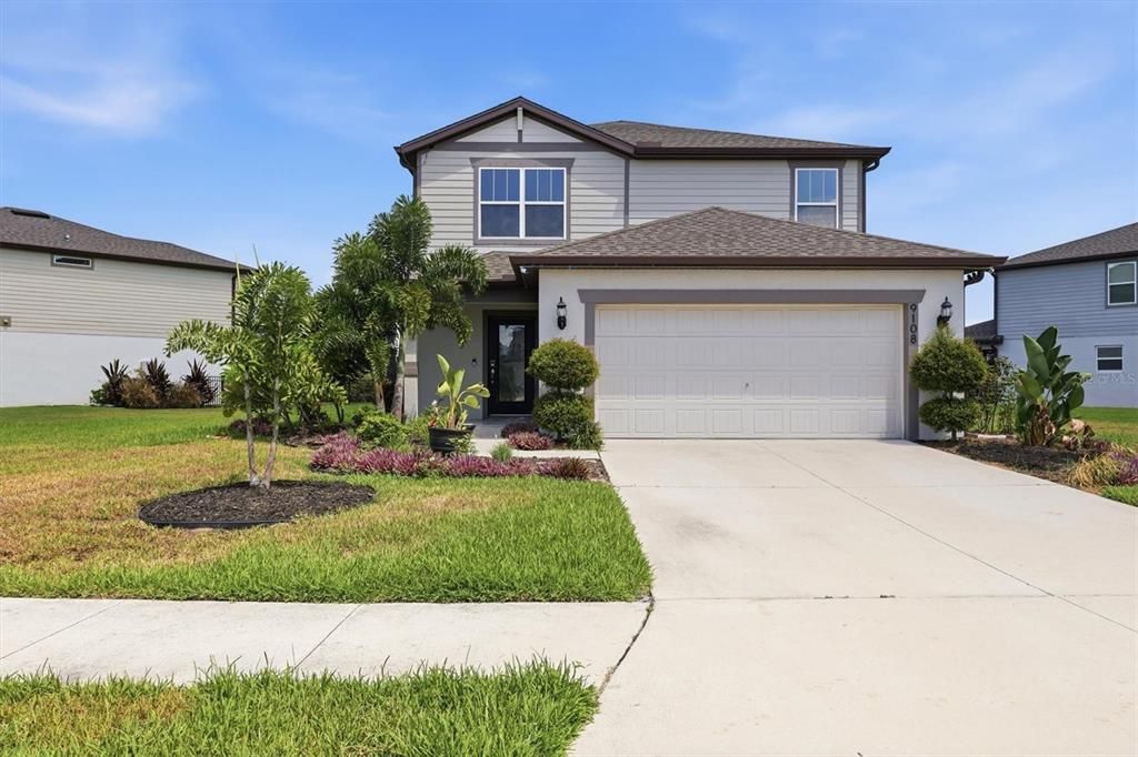 For Rent: $2,900 (4 beds, 3 baths, 2205 Square Feet)