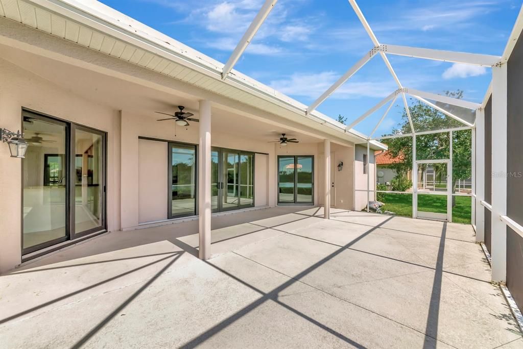 For Sale: $759,000 (3 beds, 3 baths, 2623 Square Feet)