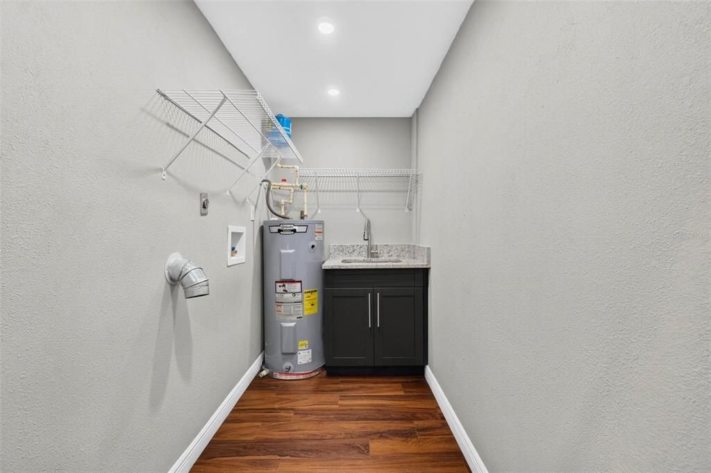 На продажу: $442,500 (3 спален, 2 ванн, 1524 Квадратных фут)