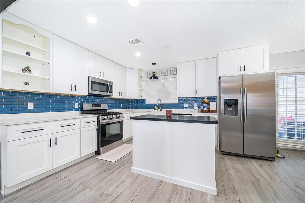 En Renta: $3,795 (5 camas, 2 baños, 1927 Pies cuadrados)