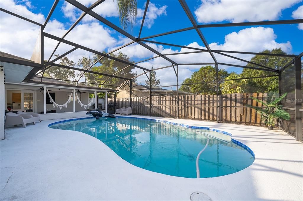 En Renta: $3,795 (5 camas, 2 baños, 1927 Pies cuadrados)