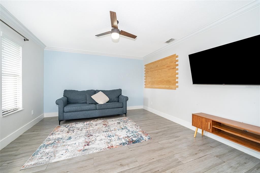 En Renta: $3,795 (5 camas, 2 baños, 1927 Pies cuadrados)