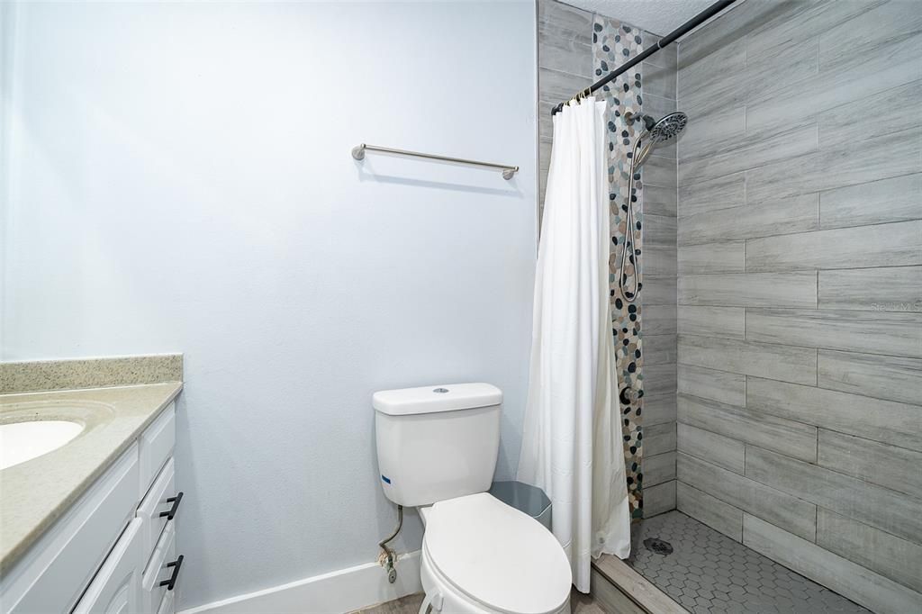 En Renta: $3,795 (5 camas, 2 baños, 1927 Pies cuadrados)
