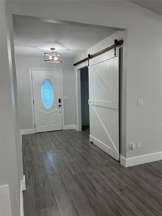 En Renta: $3,795 (5 camas, 2 baños, 1927 Pies cuadrados)
