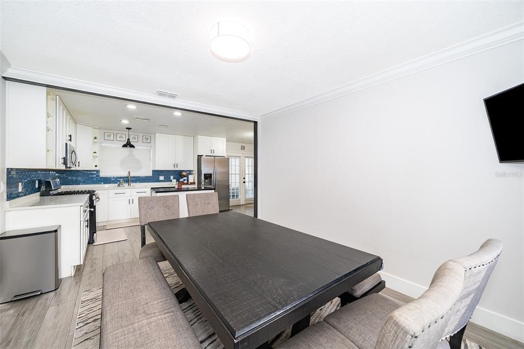 En Renta: $3,795 (5 camas, 2 baños, 1927 Pies cuadrados)