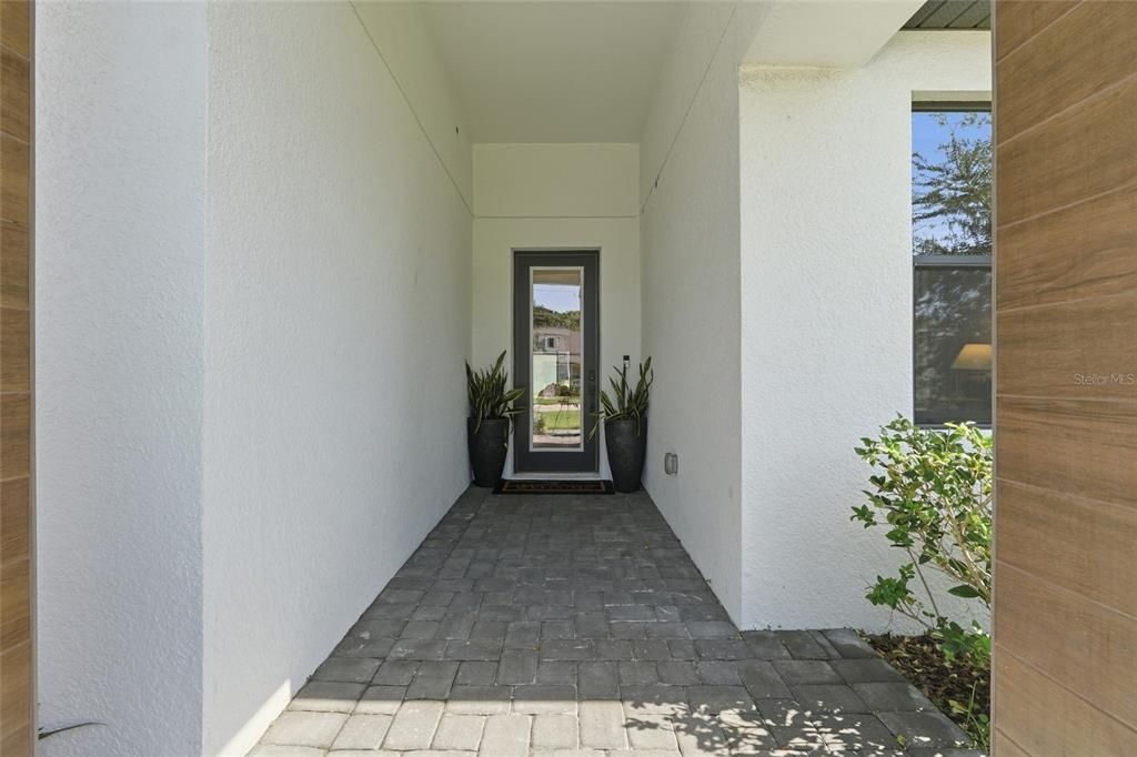 En Venta: $879,000 (5 camas, 3 baños, 2572 Pies cuadrados)