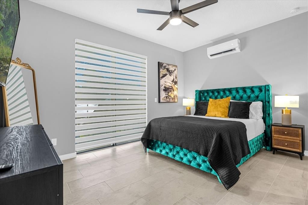 En Venta: $879,000 (5 camas, 3 baños, 2572 Pies cuadrados)