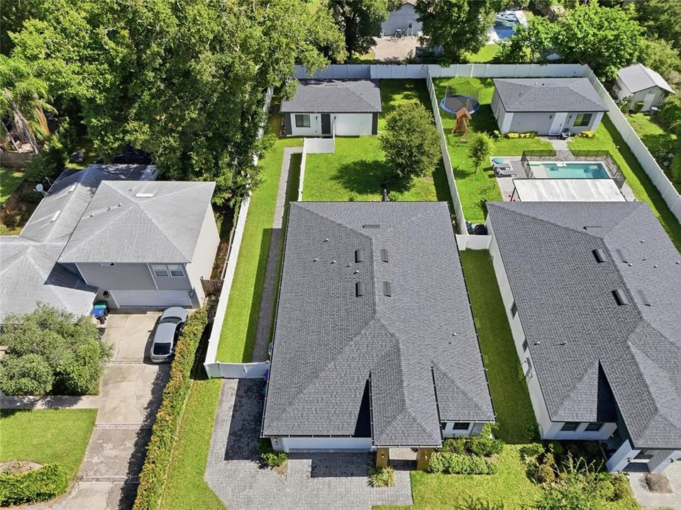 En Venta: $879,000 (5 camas, 3 baños, 2572 Pies cuadrados)