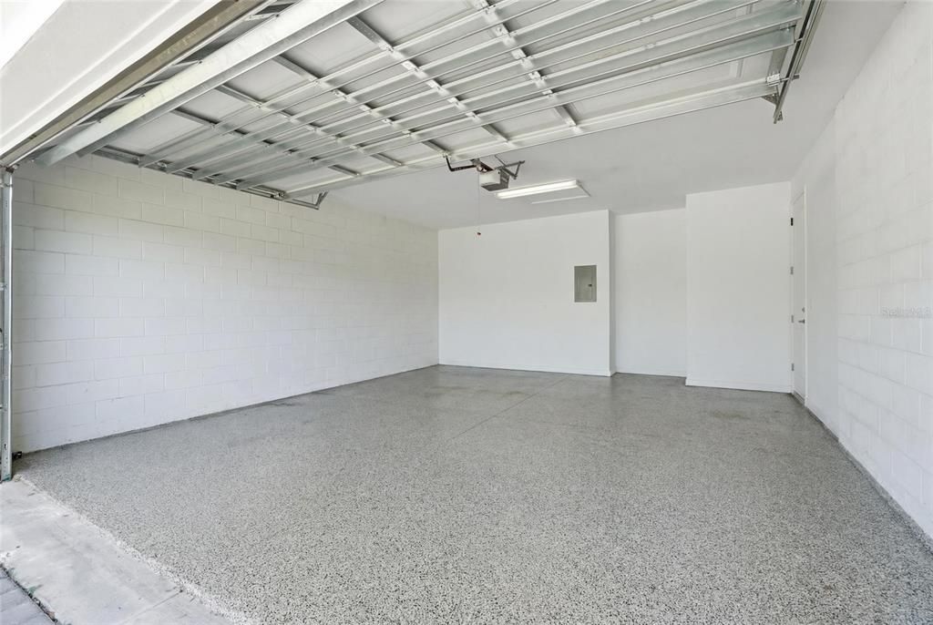 En Venta: $879,000 (5 camas, 3 baños, 2572 Pies cuadrados)