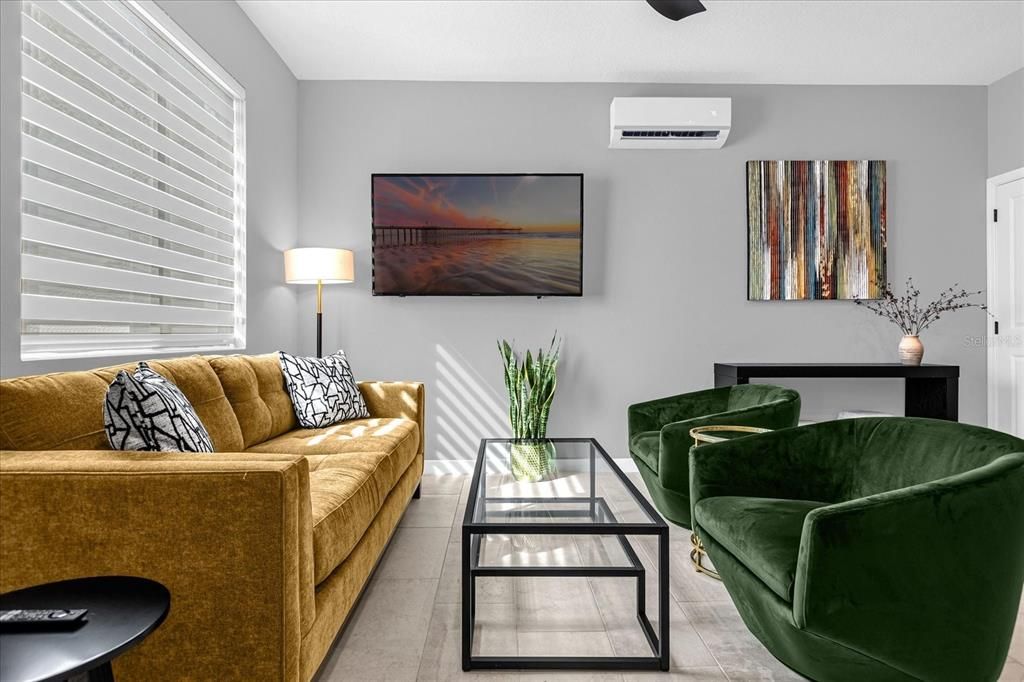 En Venta: $879,000 (5 camas, 3 baños, 2572 Pies cuadrados)