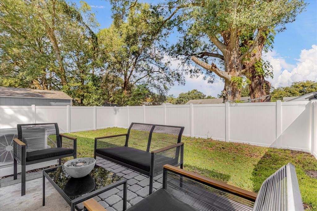 En Venta: $879,000 (5 camas, 3 baños, 2572 Pies cuadrados)