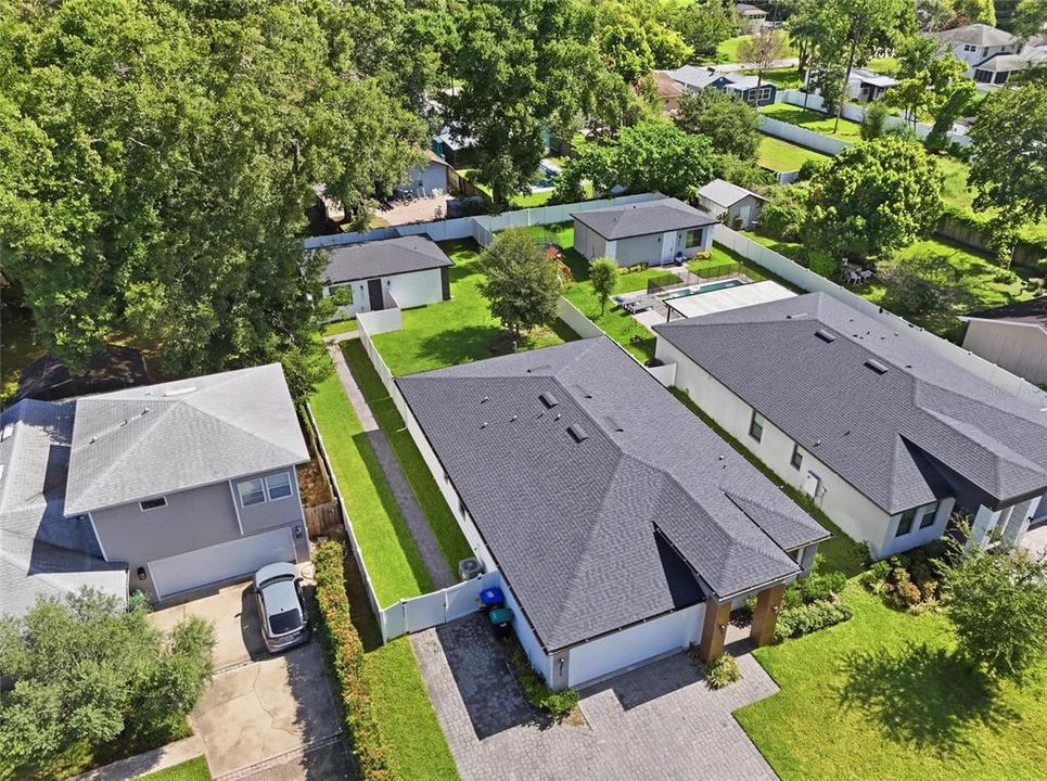 En Venta: $879,000 (5 camas, 3 baños, 2572 Pies cuadrados)
